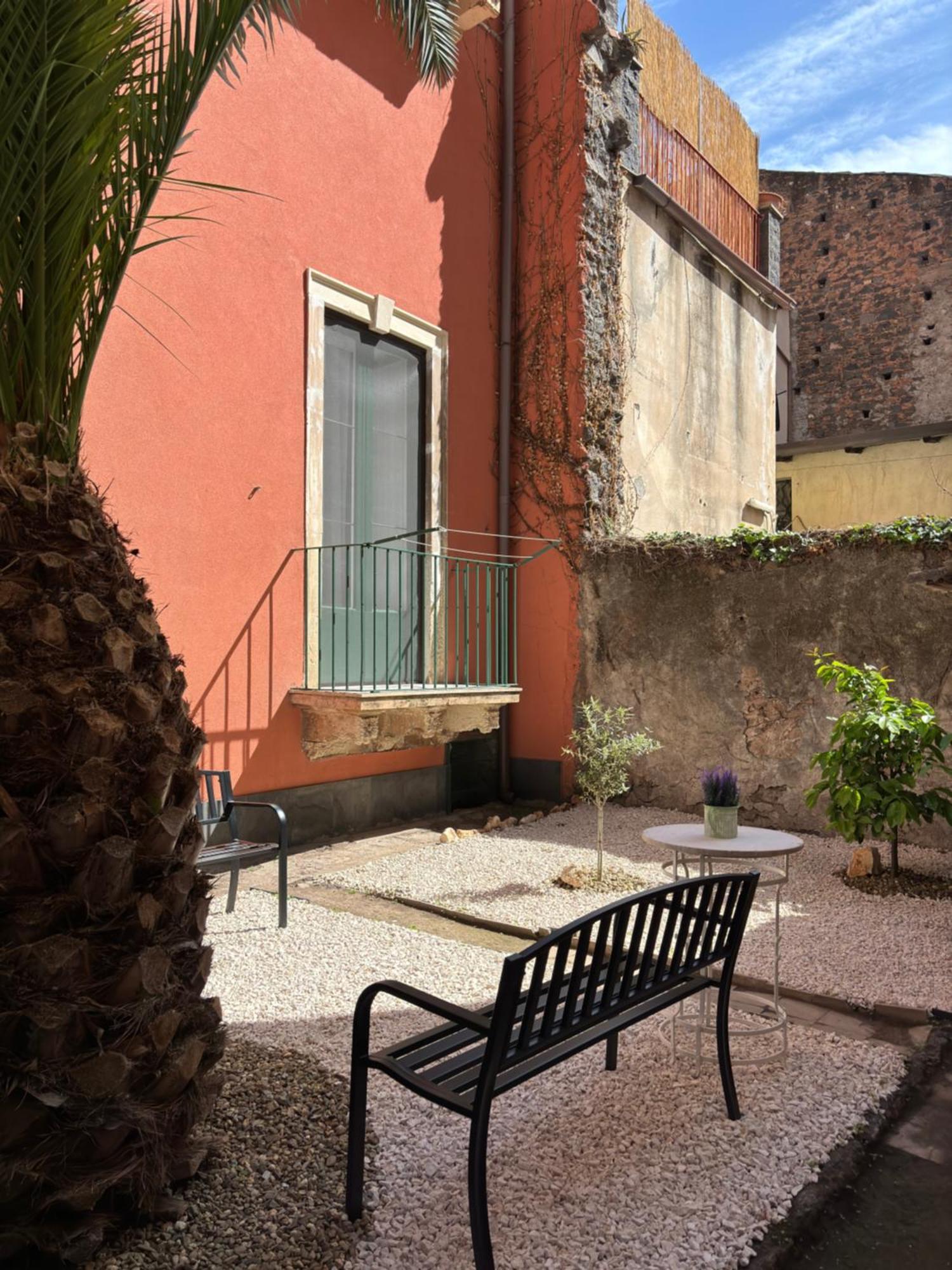 Il Giardino Casa Vacanze Catânia Exterior foto